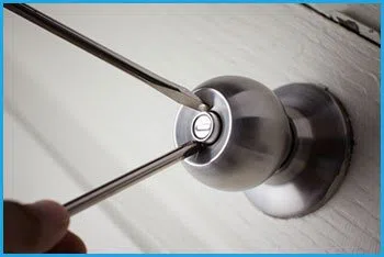 Indianapolis Priority Locksmith Indianapolis, IN 317-350-6016 Indianapolis Priority Locksmith Indianapolis, IN 317-350-6016 - 8-unlock-service